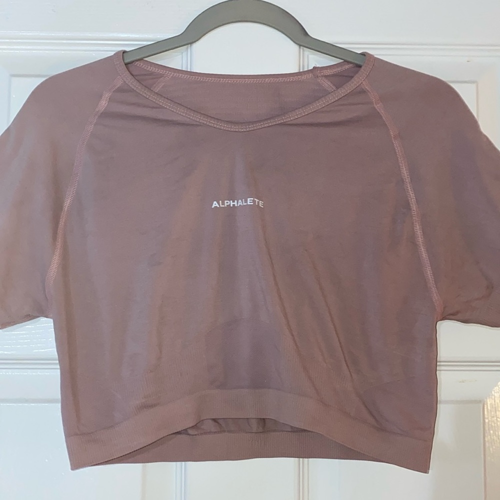 Alphalete Blush Pink Short Sleeve Crop Top